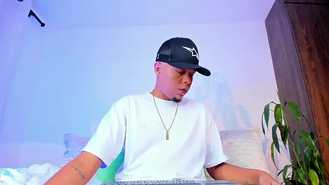 asmodeo 33 online show from 02/19/26, 05:48