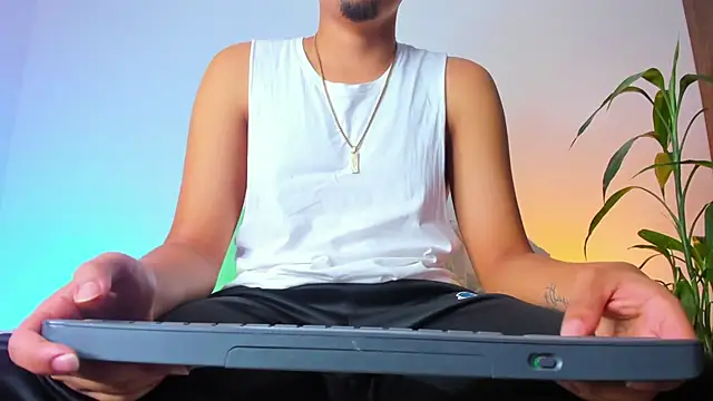 asmodeo 33 online show from 11/11/25, 07:58