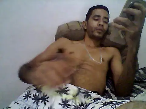 Snapshot of malvadinho69134 chatting on 10/14/25, 02:34 malvadinho69134 online show from 10/14/25, 02:34