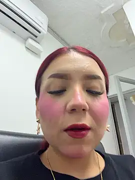 Mia Juicyberry online show from 01/11/26, 12:28