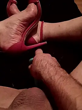 Crossedsissy online show from 12/21/25, 06:48