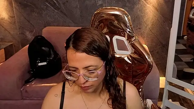  Evoni b online show from 11/07/25, 07:51