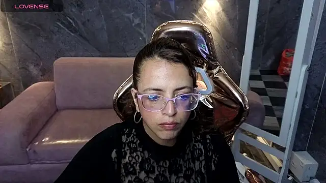  Evoni b online show from 11/06/25, 07:51