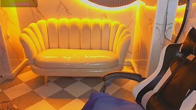  Evoni b online show from 11/15/25, 12:42