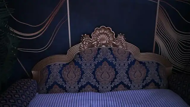 IvyLaurent online show from 11/19/25, 09:42