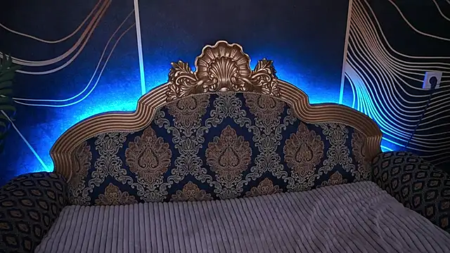 IvyLaurent online show from 11/11/25, 06:36