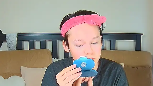 Derek Carter online show from 10/04/25, 01:23