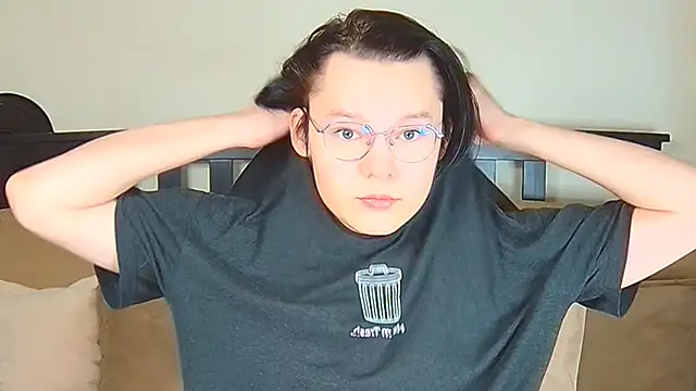 Derek Carter online show from 10/30/25, 01:09