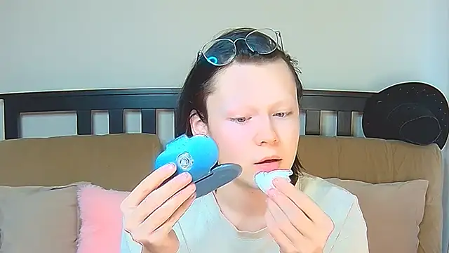 Derek Carter online show from 04/14/26, 01:05