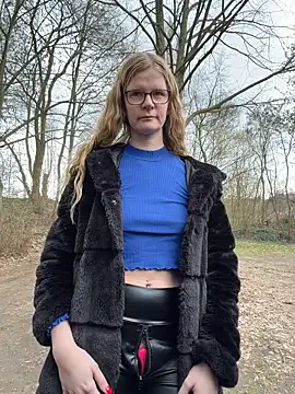 Bikergirl 97 online show from 03/10/26, 10:30