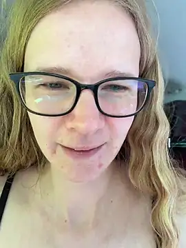 Bikergirl 97 online show from 05/07/26, 10:51