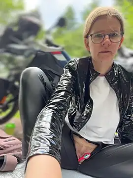 Bikergirl 97 online show from 06/10/26, 10:38