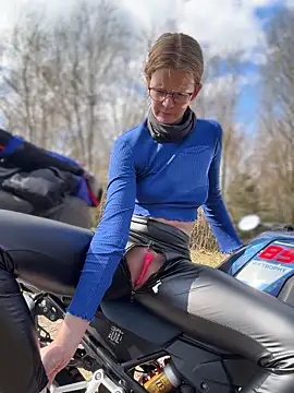 Bikergirl 97 online show from 03/23/26, 12:05