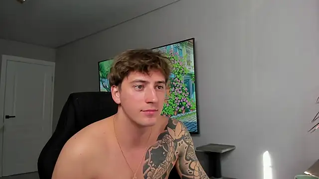 DaniHort online show from 04/21/26, 08:43