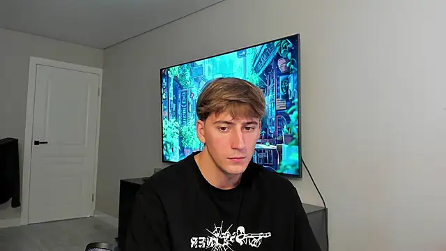 Snapshot of DaniHort chatting on 02/05/26, 12:45 DaniHort online show from 02/05/26, 12:45