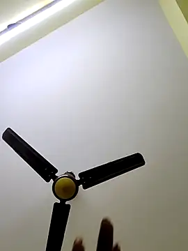 Snapshot of radhika2 chatting on 12/20/25, 02:53 radhika2 online show from 12/20/25, 02:53