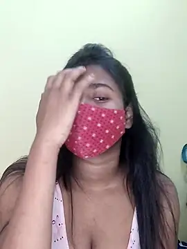 Snapshot of radhika2 chatting on 10/06/25, 10:38 radhika2 online show from 10/06/25, 10:38