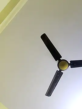 Snapshot of radhika2 chatting on 12/04/25, 06:18 radhika2 online show from 12/04/25, 06:18