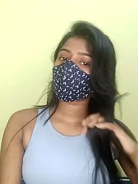 Snapshot of radhika2 chatting on 11/13/25, 08:46 radhika2 online show from 11/13/25, 08:46