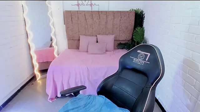 juanita tay online show from 01/05/26, 05:27