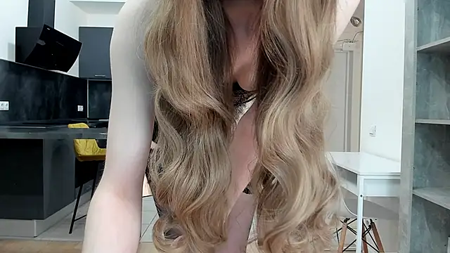 Kitty Player online show from 04/12/26, 09:12