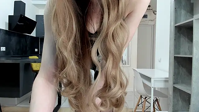 Kitty Player online show from 04/15/26, 09:26