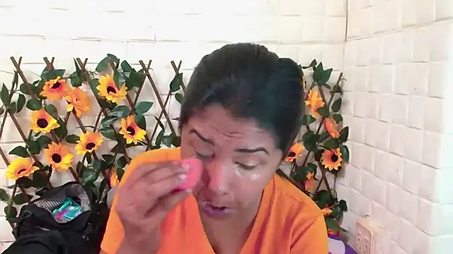 Snapshot of IndiaSexyStripper4u chatting on 12/05/25, 04:44 IndiaSexyStripper4u online show from 12/05/25, 04:44