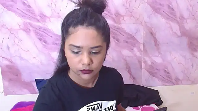 Snapshot of IndiaSexyStripper4u chatting on 11/05/25, 05:27 IndiaSexyStripper4u online show from 11/05/25, 05:27