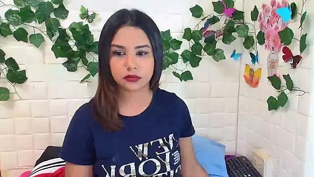 Snapshot of IndiaSexyStripper4u chatting on 10/26/25, 05:46 IndiaSexyStripper4u online show from 10/26/25, 05:46