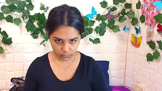 Snapshot of IndiaSexyStripper4u chatting on 11/01/25, 05:29 IndiaSexyStripper4u online show from 11/01/25, 05:29