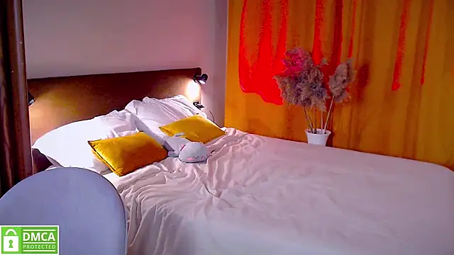 elza rose online show from 09/28/25, 02:35