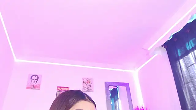 Snapshot of Anna_belly chatting on 09/30/25, 03:18 Anna belly online show from 09/30/25, 03:18