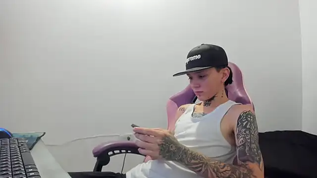 StraightBoy Nick online show from 05/10/26, 08:22