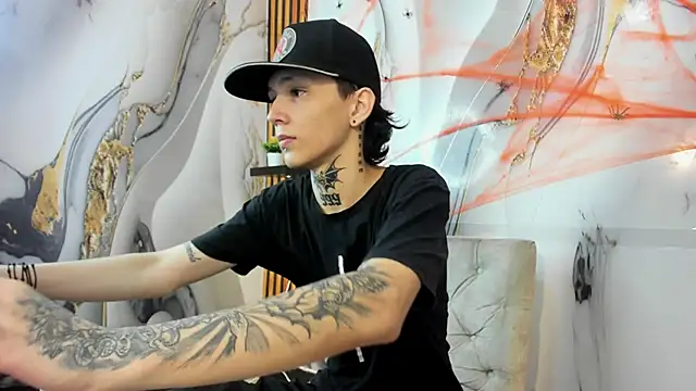 StraightBoy Nick online show from 11/07/25, 03:11