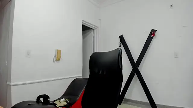 StraightBoy Nick online show from 04/16/26, 11:29