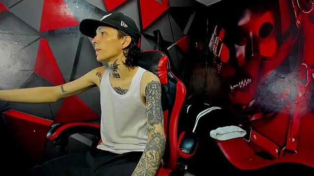 StraightBoy Nick online show from 11/22/25, 11:58