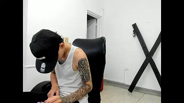 StraightBoy Nick online show from 04/27/26, 07:56