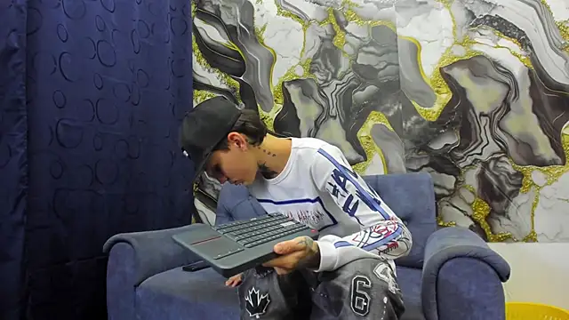 StraightBoy Nick online show from 05/31/26, 05:02