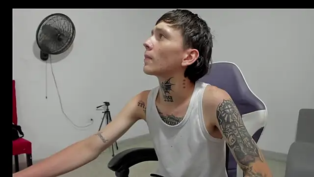 StraightBoy Nick online show from 05/16/26, 05:28