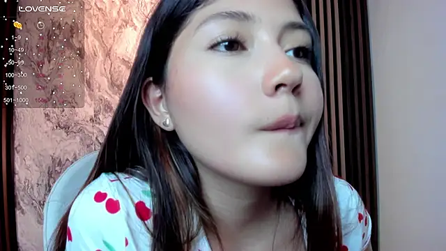 Snapshot of amy_innocent_1 chatting on 04/16/26, 09:50 amy innocent 1 online show from 04/16/26, 09:50
