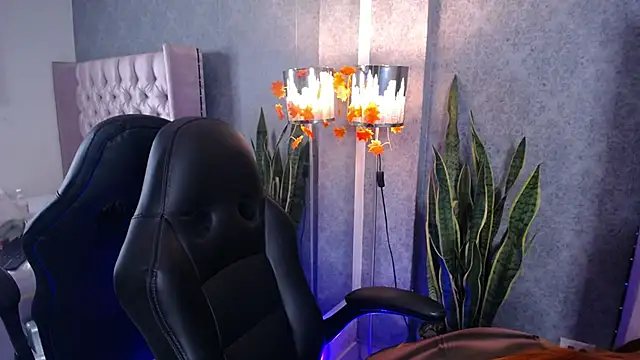 laila stilwiills online show from 03/20/26, 06:14