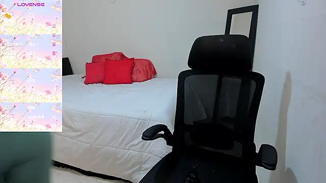 MariamCastiblanco online show from 03/15/26, 04:08