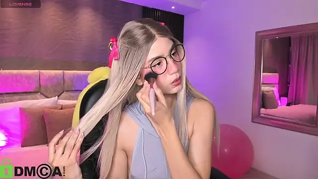 Arinextdoor online show from 09/30/25, 10:49