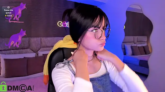 Arinextdoor online show from 10/21/25, 11:15