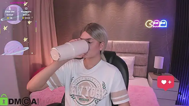 Arinextdoor online show from 02/05/26, 03:57