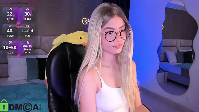 Arinextdoor online show from 10/18/25, 12:23