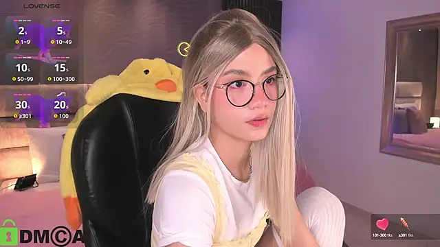 Arinextdoor online show from 10/06/25, 09:48