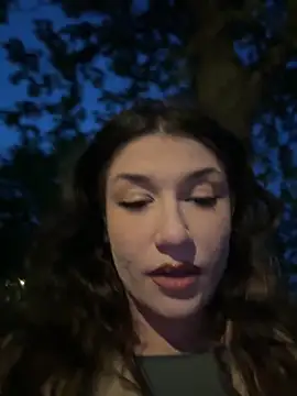 ScarletBloom  online show from 04/19/26, 05:36