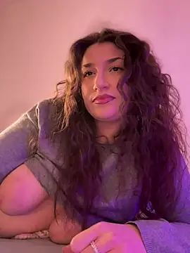 ScarletBloom  online show from 03/01/26, 06:19