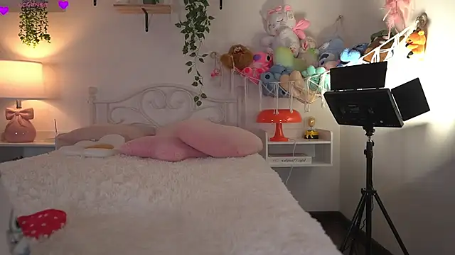 violeth     online show from 05/21/26, 12:02